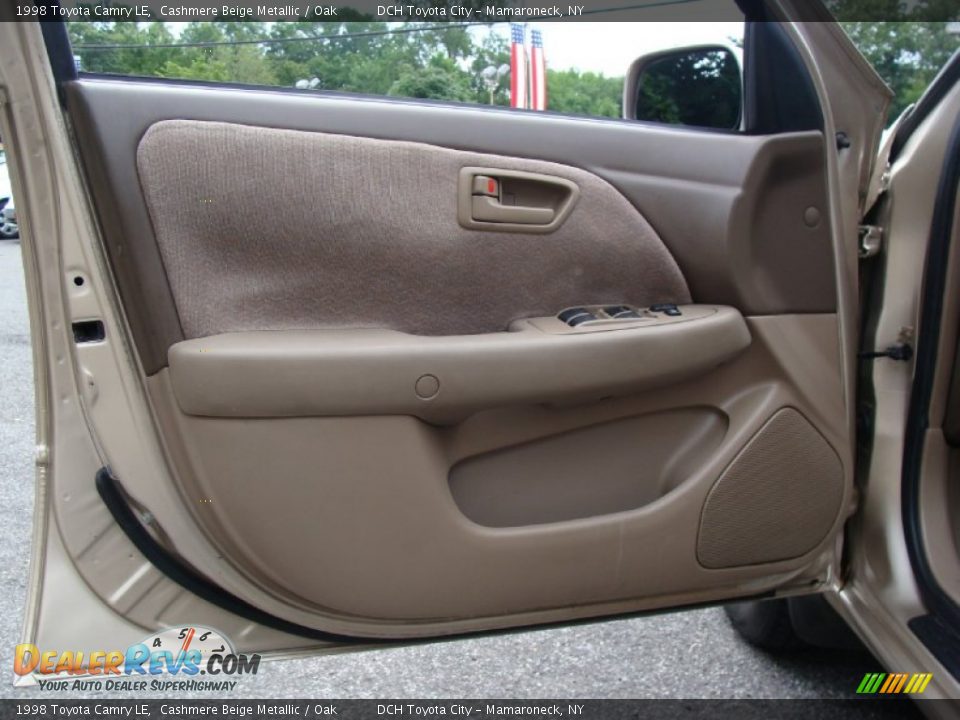 Door Panel of 1998 Toyota Camry LE Photo #22