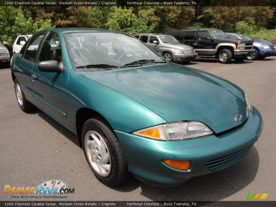 Front 3/4 View of 1999 Chevrolet Cavalier Sedan Photo #1