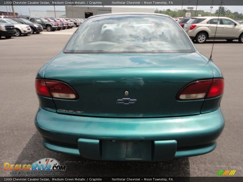 1999 Chevrolet Cavalier Sedan Medium Green Metallic / Graphite Photo #6