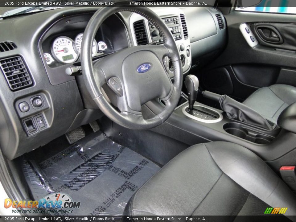 Ebony Black Interior 2005 Ford Escape Limited 4wd Photo