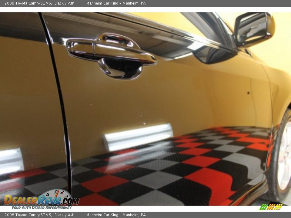 2008 Toyota Camry SE V6 Black / Ash Photo #26