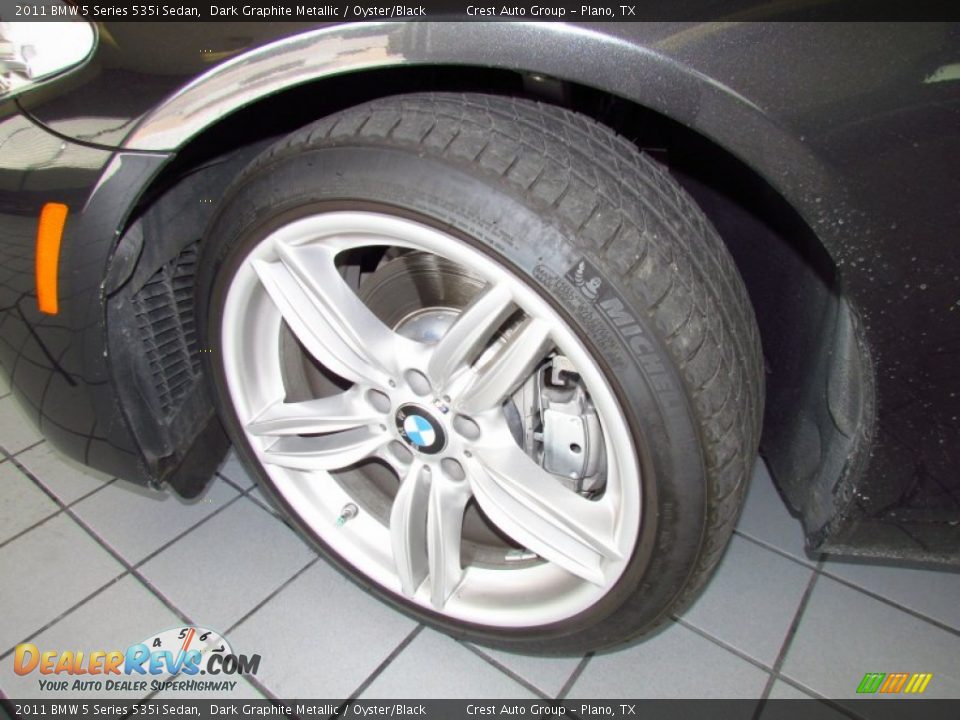 2011 BMW 5 Series 535i Sedan Dark Graphite Metallic / Oyster/Black Photo #25