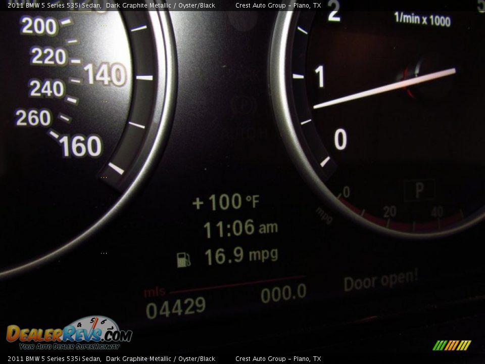 2011 BMW 5 Series 535i Sedan Dark Graphite Metallic / Oyster/Black Photo #26
