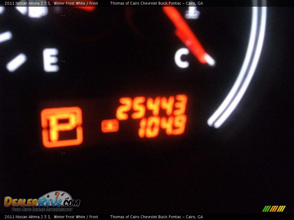 2011 Nissan Altima 2.5 S Winter Frost White / Frost Photo #14