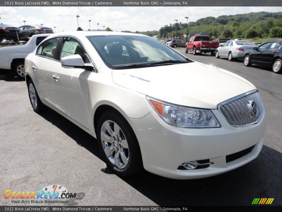 Front 3/4 View of 2012 Buick LaCrosse FWD Photo #7