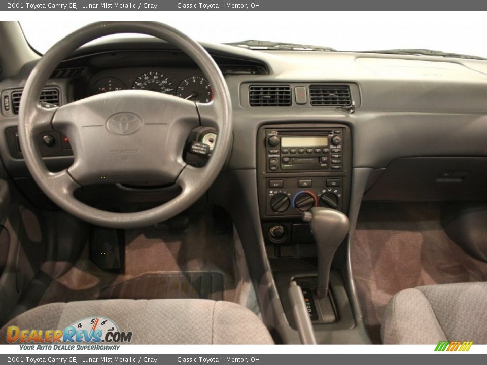 Dashboard of 2001 Toyota Camry CE Photo #20