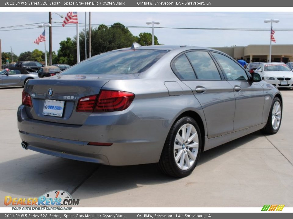 2011 BMW 5 Series 528i Sedan Space Gray Metallic / Oyster/Black Photo #5