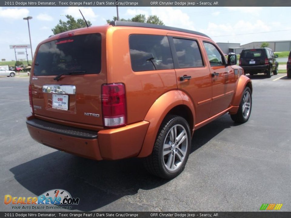 2011 Dodge Nitro Detonator Toxic Orange Pearl / Dark Slate Gray/Orange Photo #5