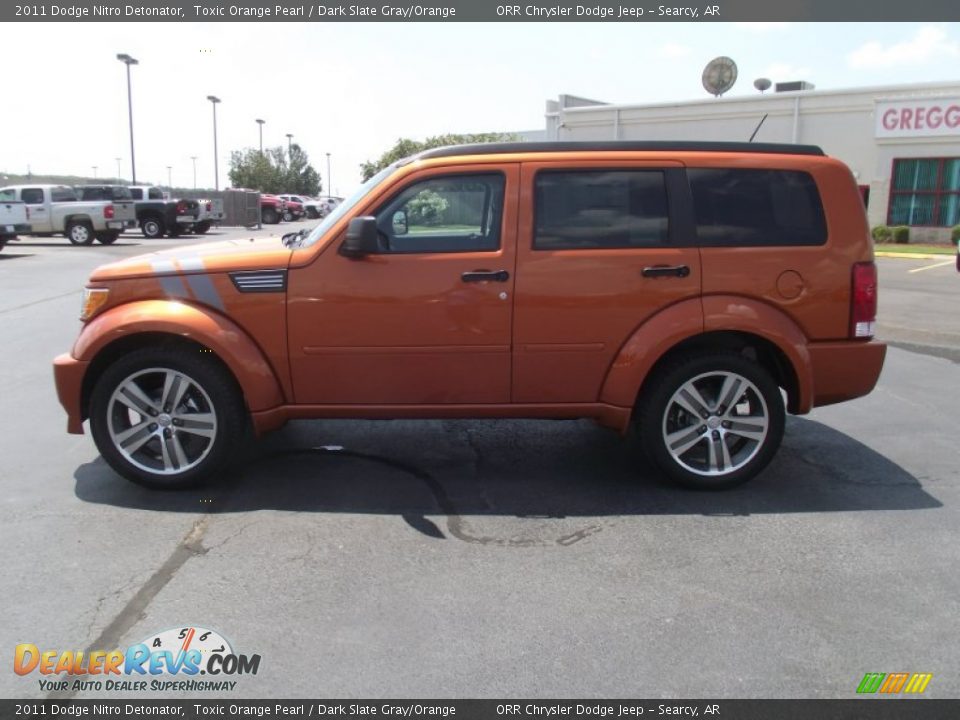 2011 Dodge Nitro Detonator Toxic Orange Pearl / Dark Slate Gray/Orange Photo #8