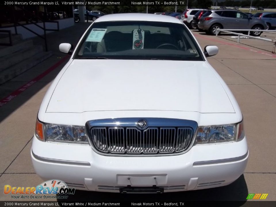 2000 Mercury Grand Marquis LS Vibrant White / Medium Parchment Photo #2