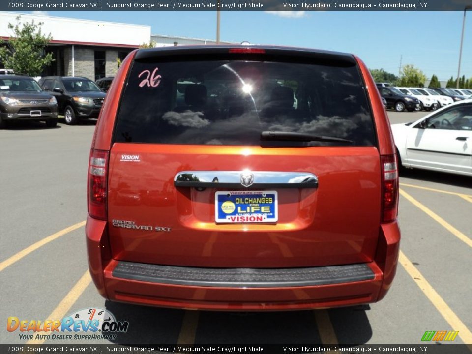 2008 Dodge Grand Caravan SXT Sunburst Orange Pearl / Medium Slate Gray/Light Shale Photo #9