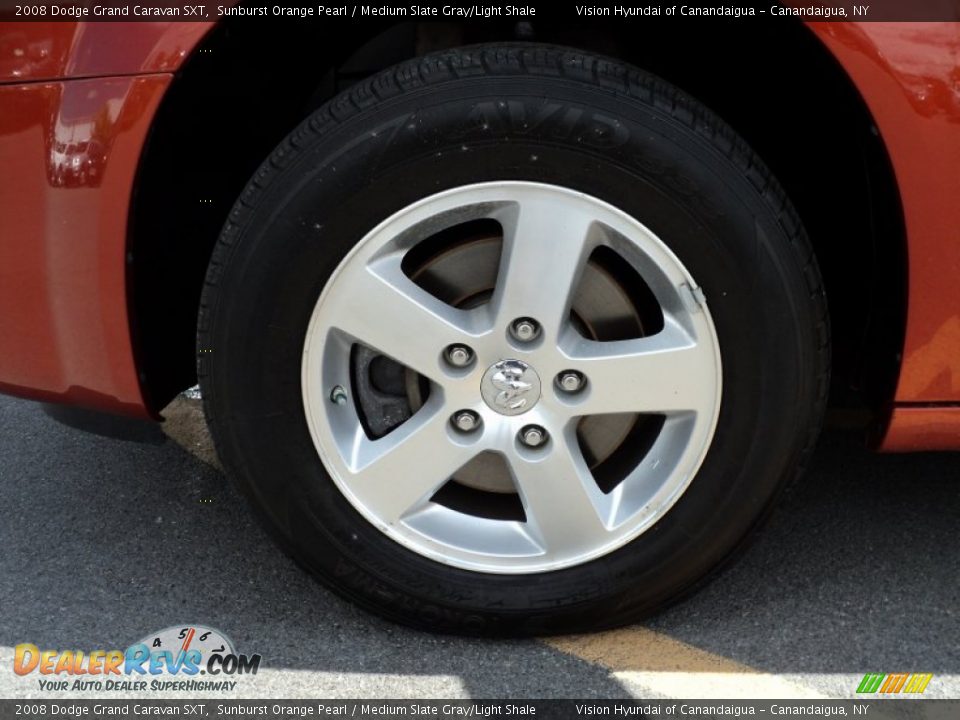 2008 Dodge Grand Caravan SXT Sunburst Orange Pearl / Medium Slate Gray/Light Shale Photo #20