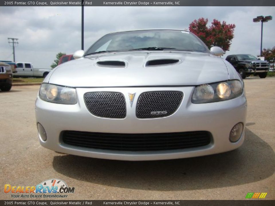 2005 Pontiac GTO Coupe Quicksilver Metallic / Red Photo #8