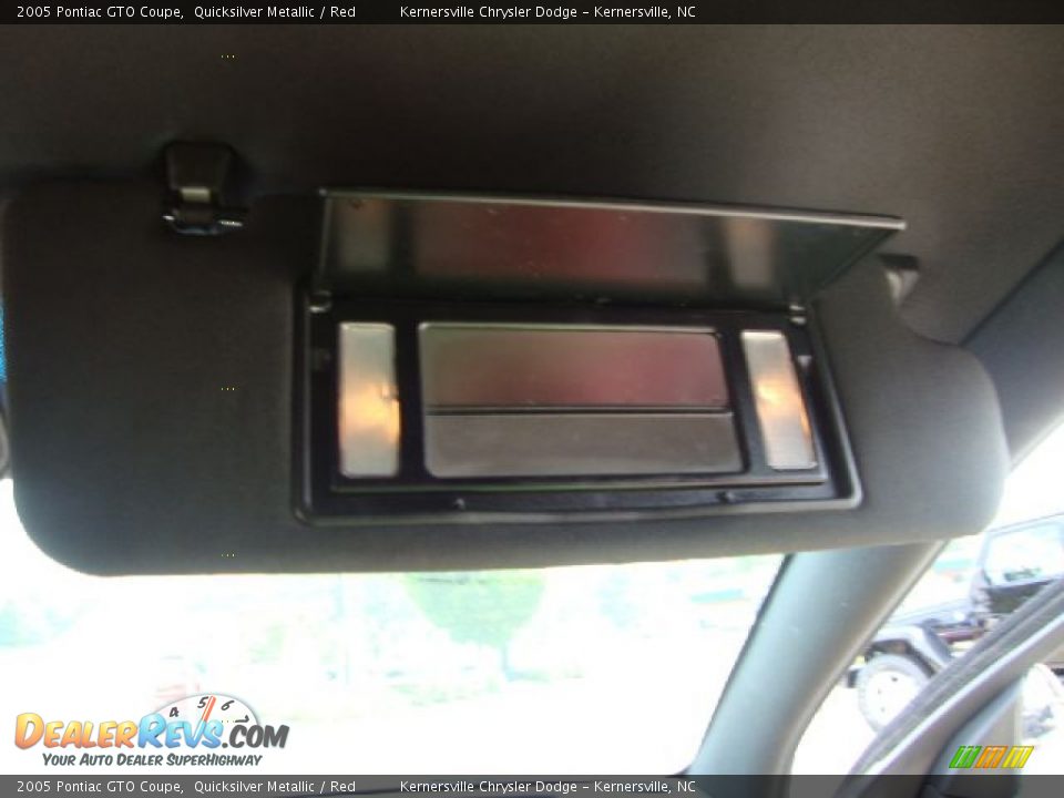 2005 Pontiac GTO Coupe Quicksilver Metallic / Red Photo #18