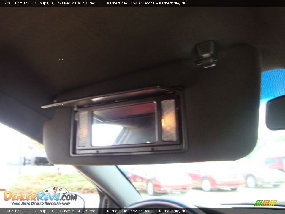 2005 Pontiac GTO Coupe Quicksilver Metallic / Red Photo #19