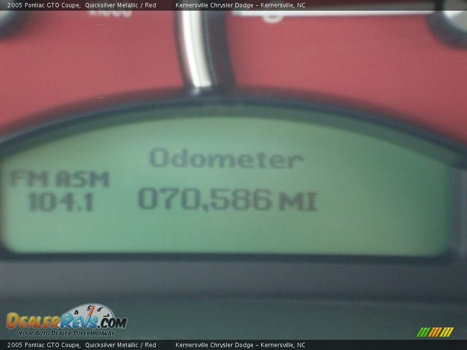 2005 Pontiac GTO Coupe Quicksilver Metallic / Red Photo #34