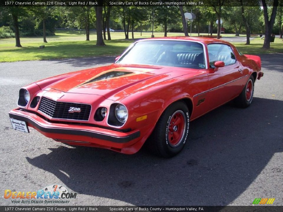 Front 3/4 View of 1977 Chevrolet Camaro Z28 Coupe Photo #7