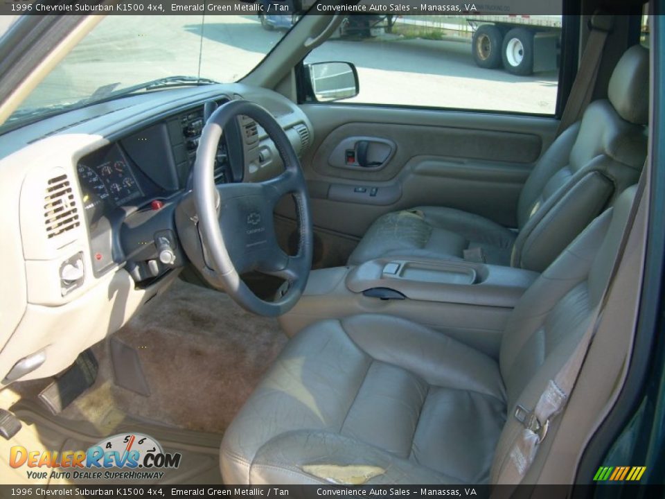 Tan Interior - 1996 Chevrolet Suburban K1500 4x4 Photo #12