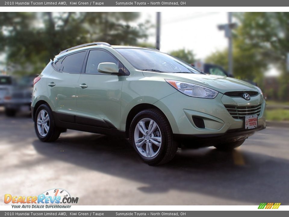 2010 Hyundai Tucson Limited AWD Kiwi Green / Taupe Photo #9