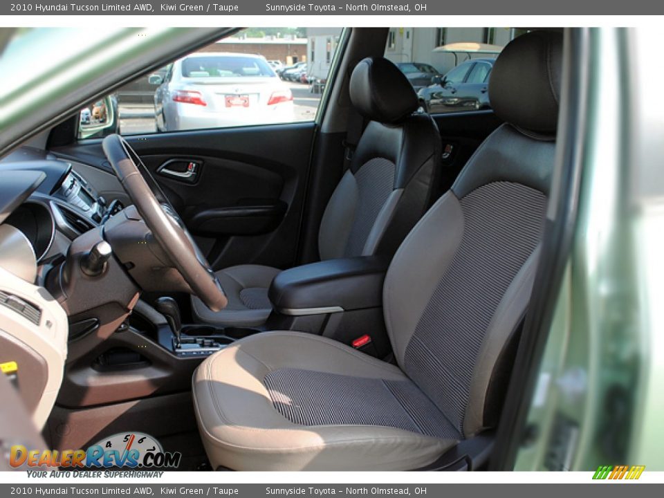 Taupe Interior - 2010 Hyundai Tucson Limited AWD Photo #15