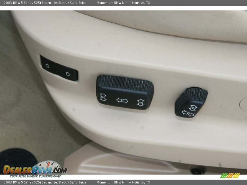 2003 BMW 5 Series 525i Sedan Jet Black / Sand Beige Photo #16