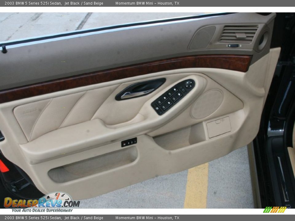 2003 BMW 5 Series 525i Sedan Jet Black / Sand Beige Photo #17