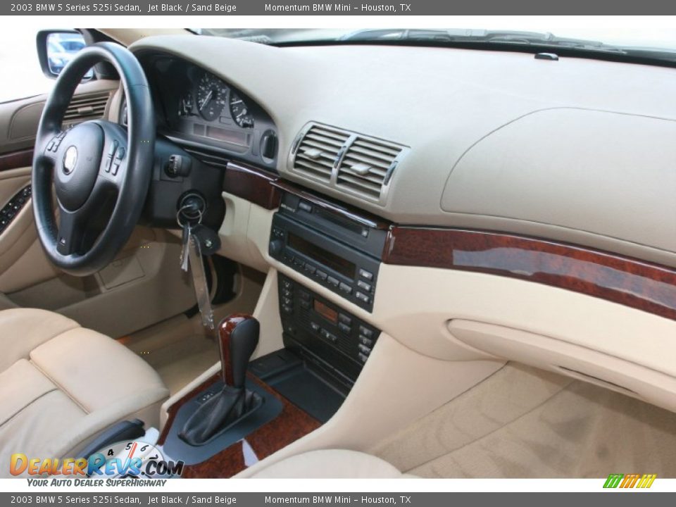 2003 BMW 5 Series 525i Sedan Jet Black / Sand Beige Photo #35