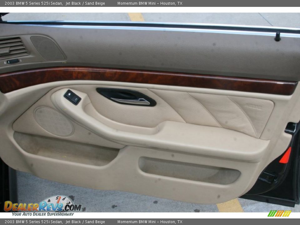 2003 BMW 5 Series 525i Sedan Jet Black / Sand Beige Photo #36