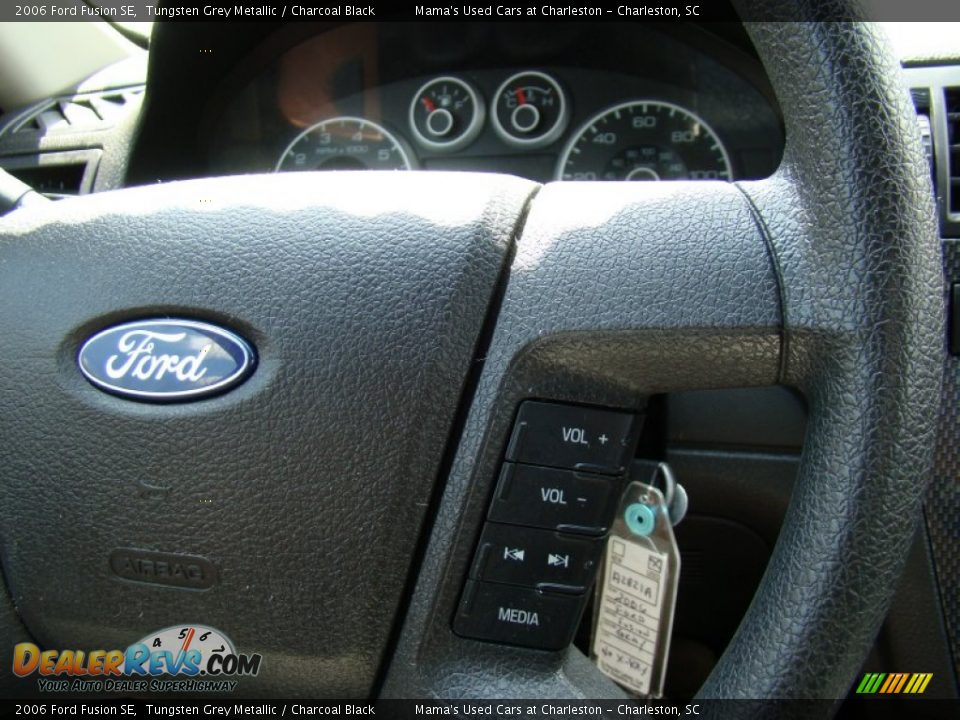 2006 Ford Fusion SE Tungsten Grey Metallic / Charcoal Black Photo #25