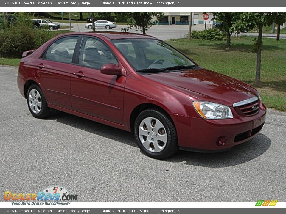 2006 Kia Spectra EX Sedan Radiant Red / Beige Photo #1