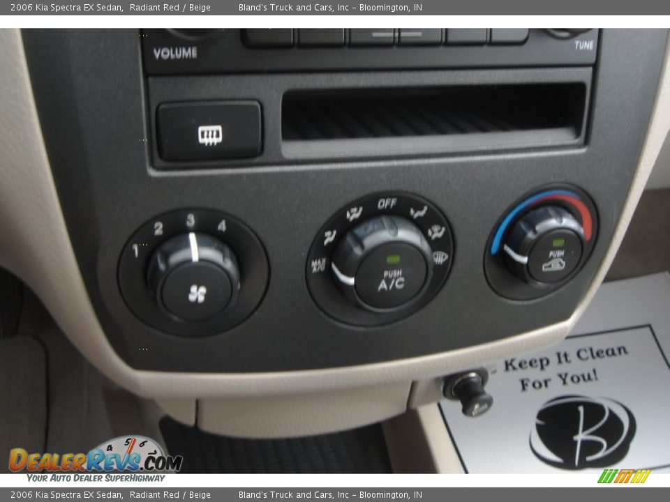 2006 Kia Spectra EX Sedan Radiant Red / Beige Photo #29