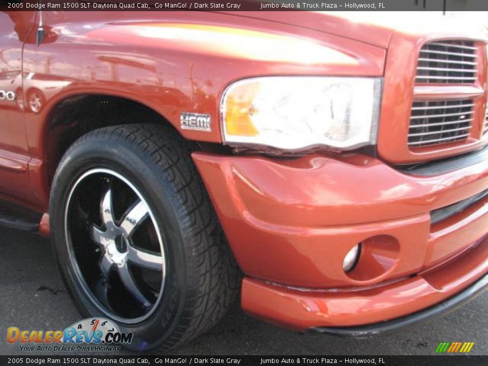 2005 Dodge Ram 1500 SLT Daytona Quad Cab Go ManGo! / Dark Slate Gray Photo #2