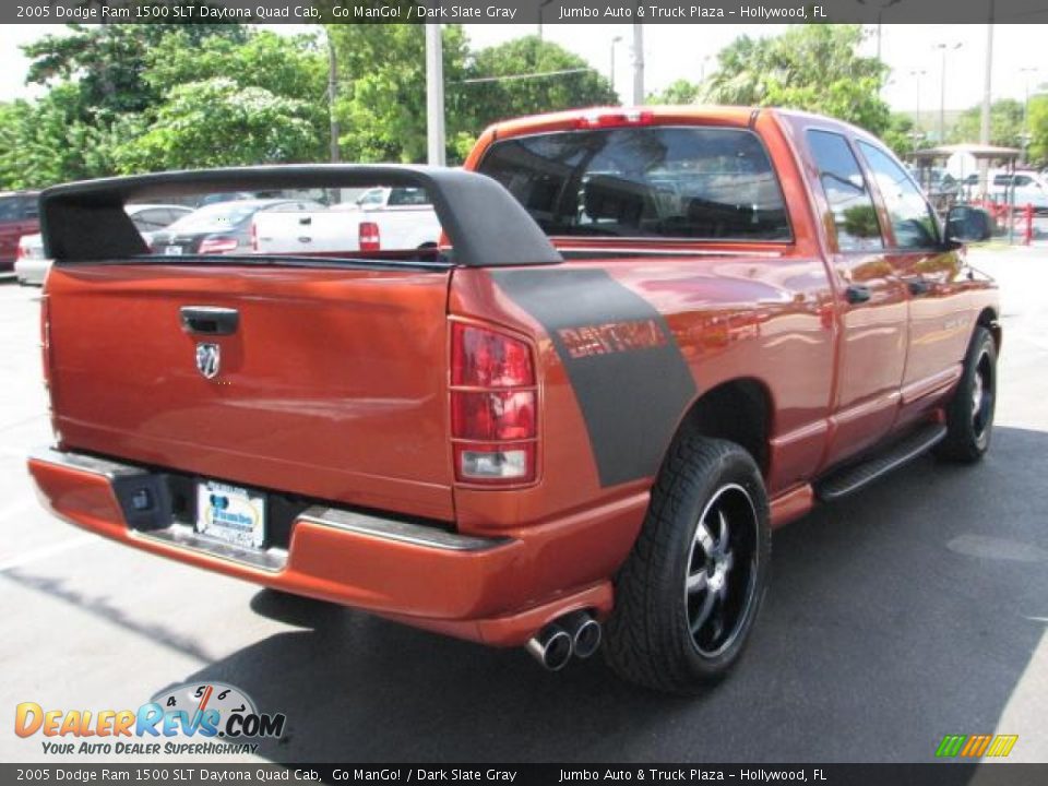 2005 Dodge Ram 1500 SLT Daytona Quad Cab Go ManGo! / Dark Slate Gray Photo #9