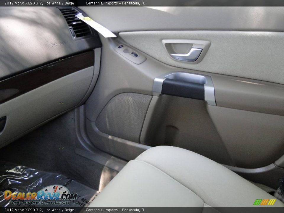 Door Panel of 2012 Volvo XC90 3.2 Photo #20