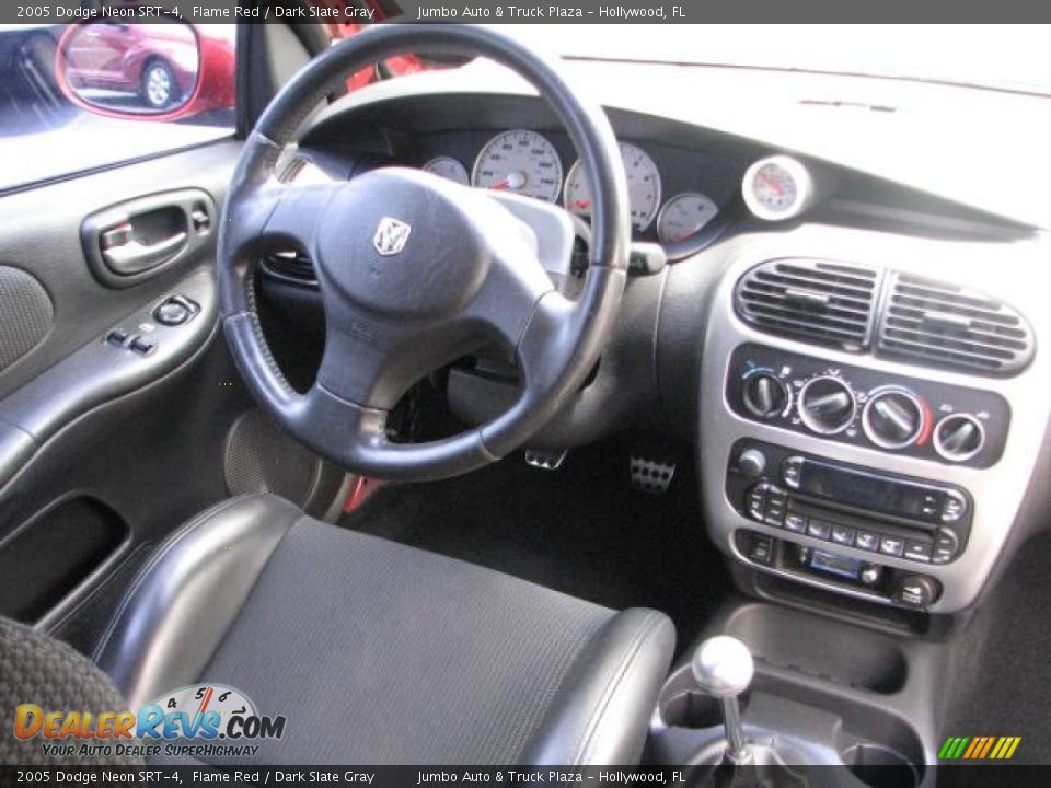 Dashboard of 2005 Dodge Neon SRT-4 Photo #13