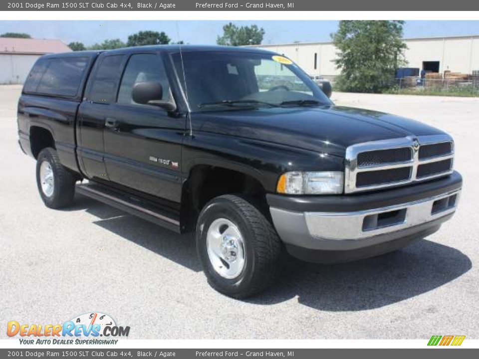 2001 Dodge Ram 1500 SLT Club Cab 4x4 Black / Agate Photo #3