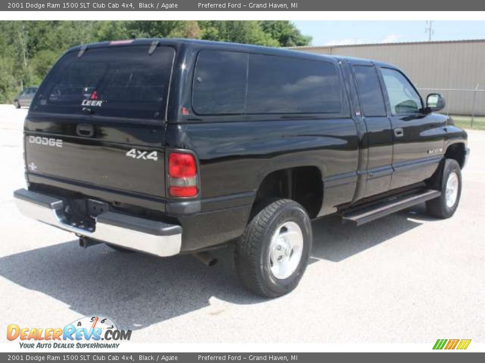 2001 Dodge Ram 1500 SLT Club Cab 4x4 Black / Agate Photo #5