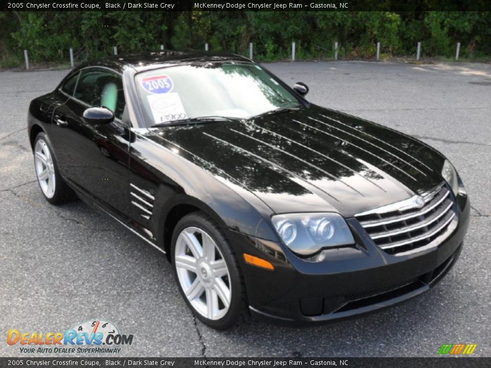 Front 3/4 View of 2005 Chrysler Crossfire Coupe Photo #5