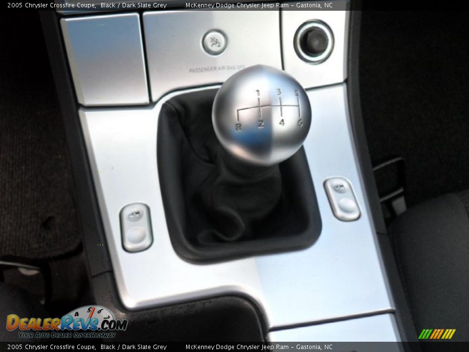 2005 Chrysler Crossfire Coupe Shifter Photo #10