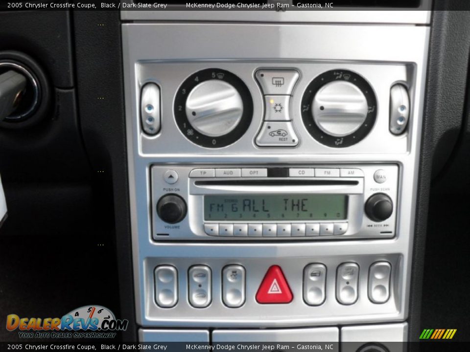 Controls of 2005 Chrysler Crossfire Coupe Photo #11