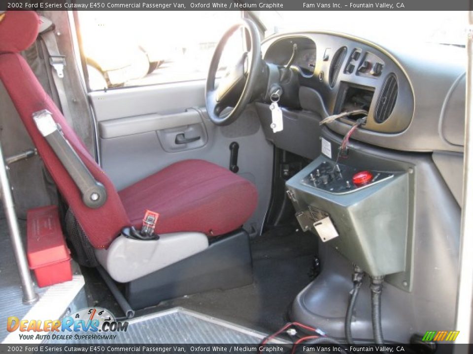 2002 Ford E Series Cutaway E450 Commercial Passenger Van Oxford White / Medium Graphite Photo #7