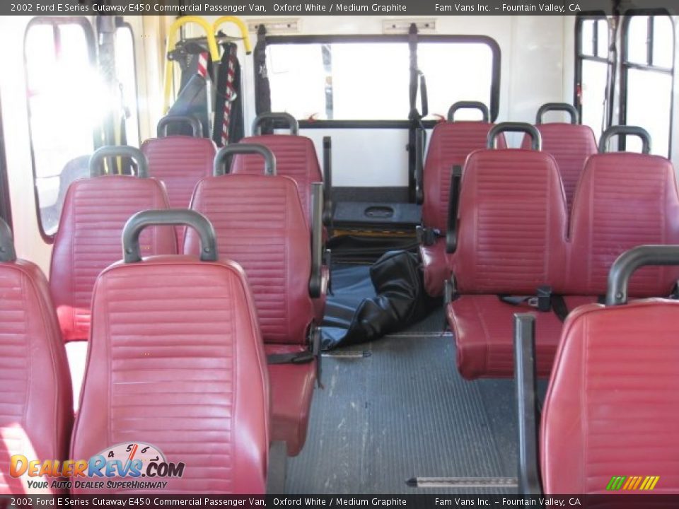 Medium Graphite Interior - 2002 Ford E Series Cutaway E450 Commercial Passenger Van Photo #8