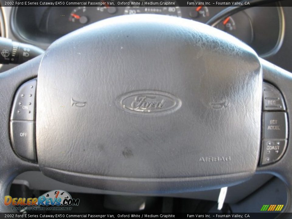 2002 Ford E Series Cutaway E450 Commercial Passenger Van Oxford White / Medium Graphite Photo #13