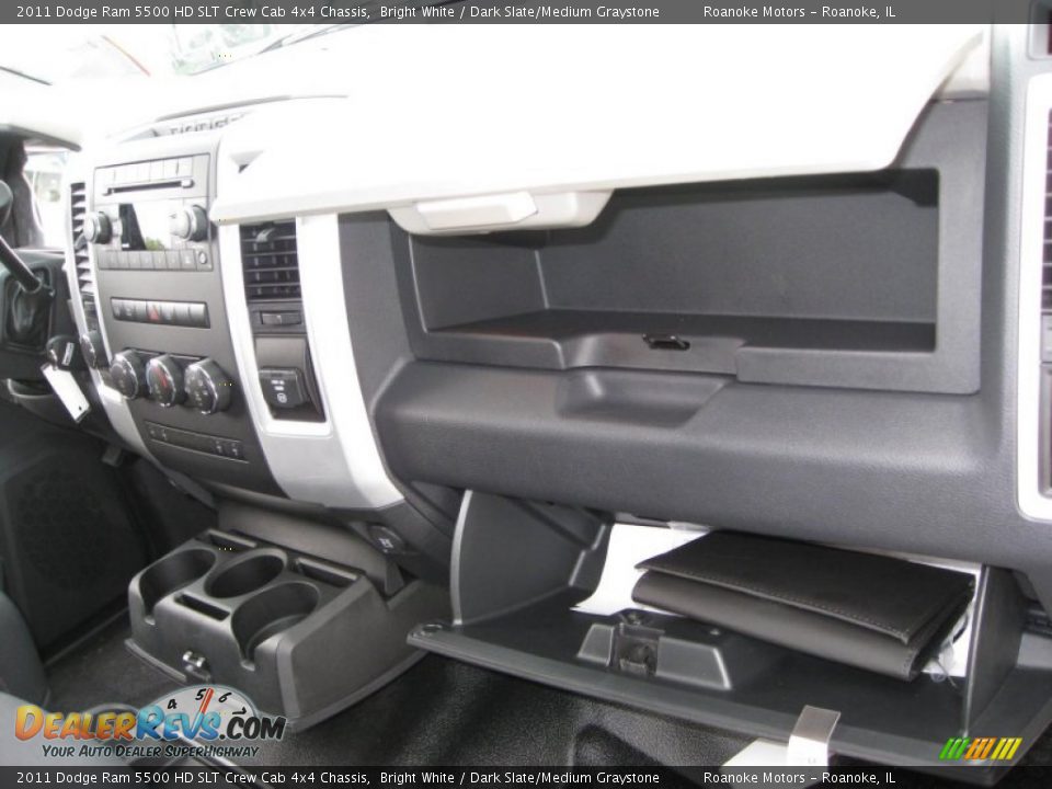 2011 Dodge Ram 5500 HD SLT Crew Cab 4x4 Chassis Bright White / Dark Slate/Medium Graystone Photo #12