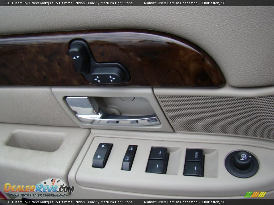 Controls of 2011 Mercury Grand Marquis LS Ultimate Edition Photo #18