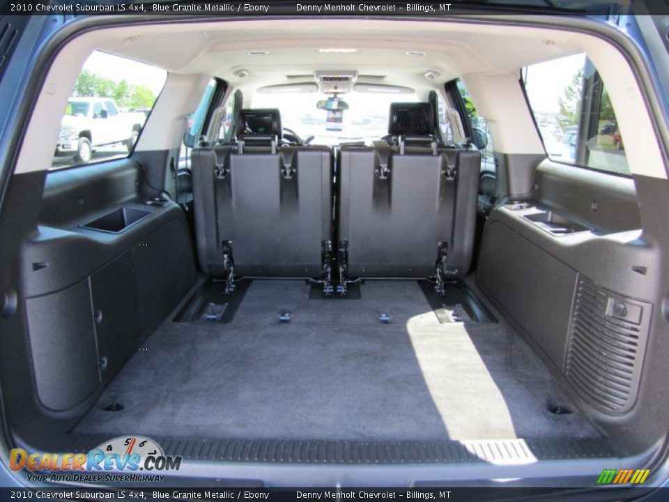 2010 Chevrolet Suburban LS 4x4 Trunk Photo #29