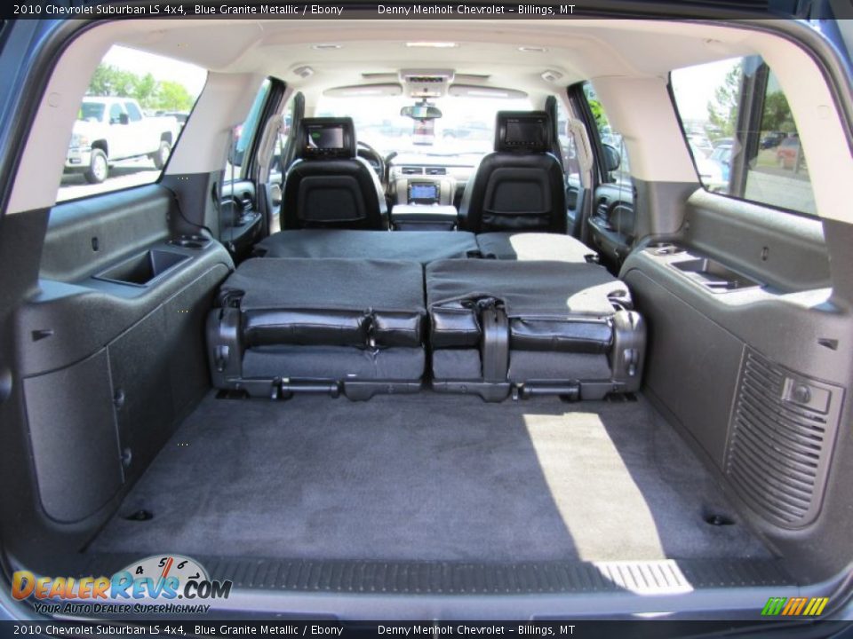 2010 Chevrolet Suburban LS 4x4 Trunk Photo #30