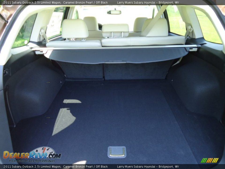 2011 Subaru Outback 2.5i Limited Wagon Trunk Photo #11