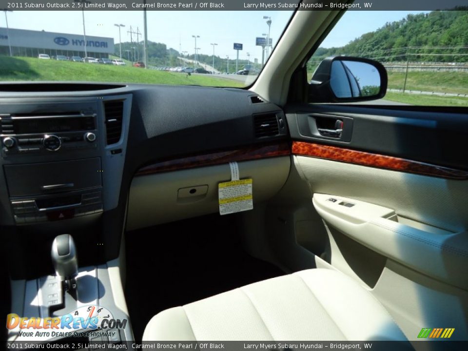 2011 Subaru Outback 2.5i Limited Wagon Caramel Bronze Pearl / Off Black Photo #23