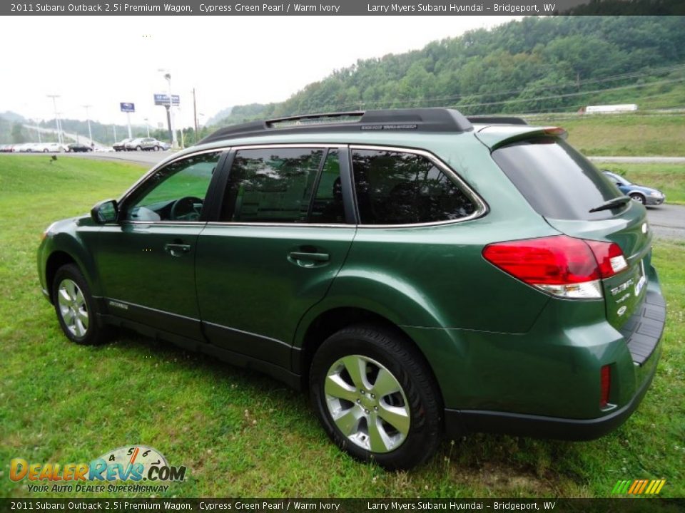 2011 Subaru Outback 2.5i Premium Wagon Cypress Green Pearl / Warm Ivory Photo #5